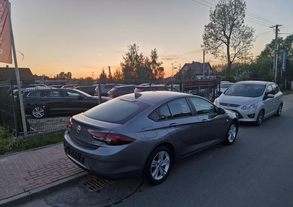 Opel Insignia cena 49200 przebieg: 189000, rok produkcji 2018 z Szczecin małe 781